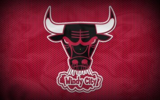 【爱游戏体育】绿茵场上的哀思，U16男足全体臂缠黑纱 为王凯冉举行默哀仪式